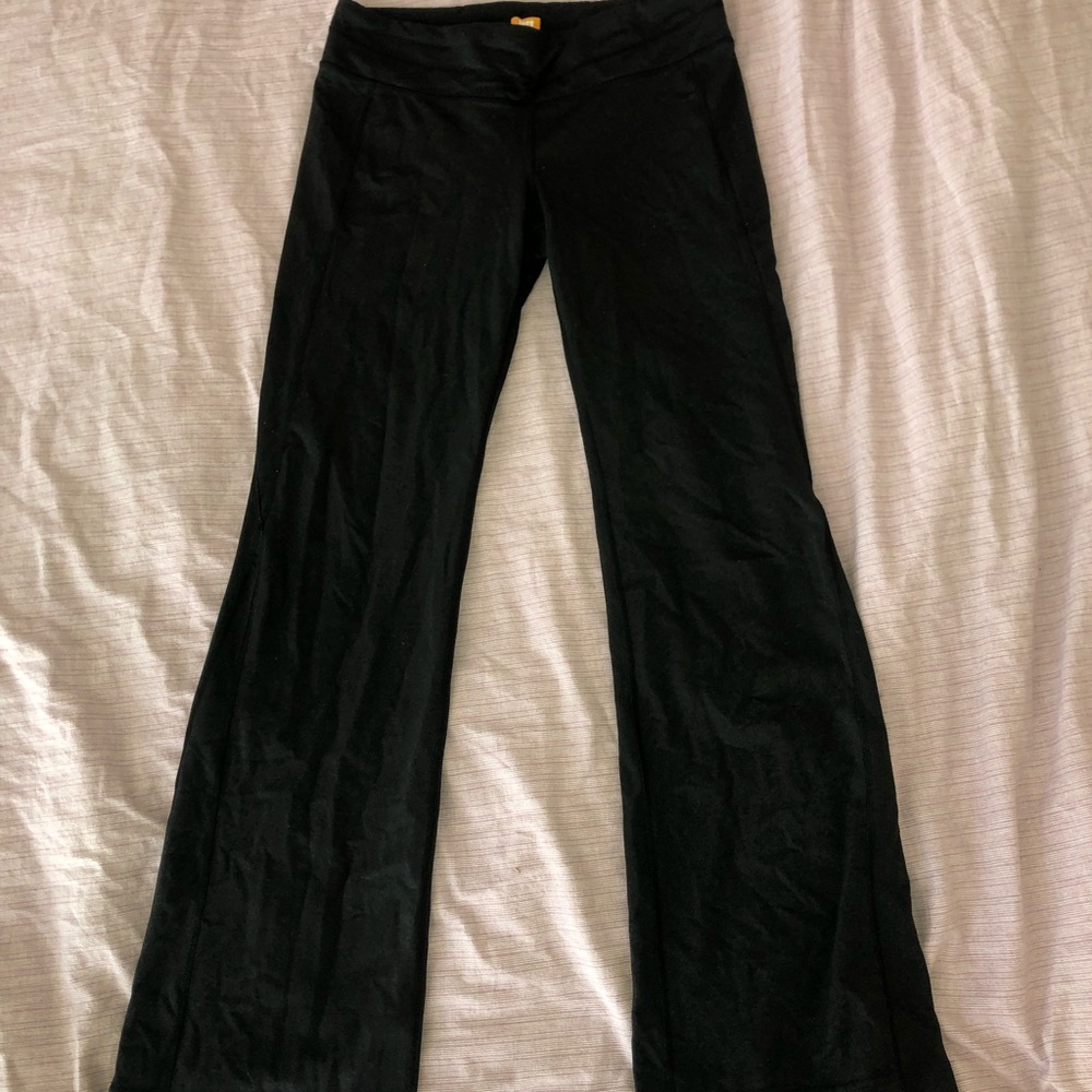 Lucy yoga pants